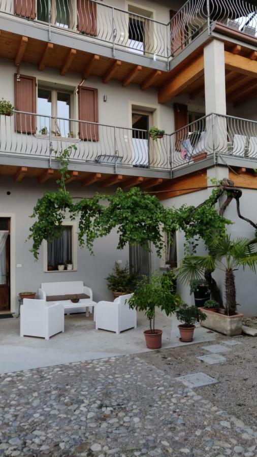 Appartamento Il Brolo Polpenazze del Garda Esterno foto